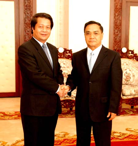 នាយករដ្ឋមន្ត្រីឡាវទទួលជួបសន្ទនាជាមួយក្រុមការងារខេត្ត Phu Tho